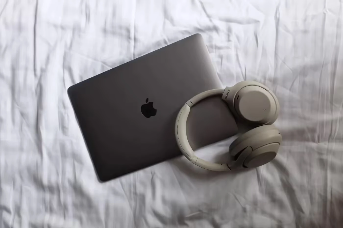 MacBook Air M1 to bateryjny champion